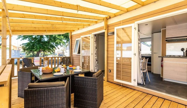 Mobil-home | Premium | 2 Bedrooms | 4 persons | Raised terrace | A/C