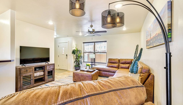 Moab Townhome w/Patio, Near Arches National Park!