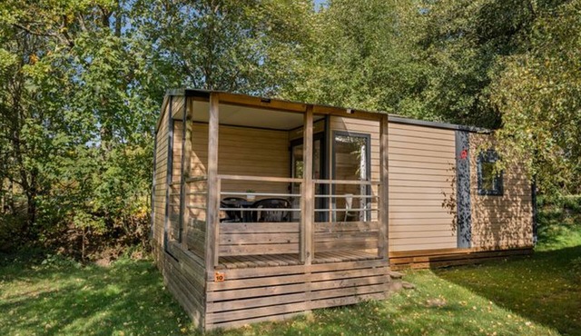 Mobile home 2 bedrooms with terrace and garden furniture