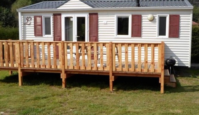 Mobile home for 6 with terrace in La Chapelle-devant-Bruyères