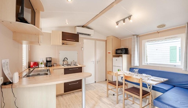 Mobil home climatisé, Wi-Fi, 30 minutes du Puy duFou, proche de la piscine