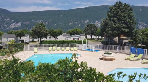 Mobil-home à quelques mètres du lac d'Aiguebelette