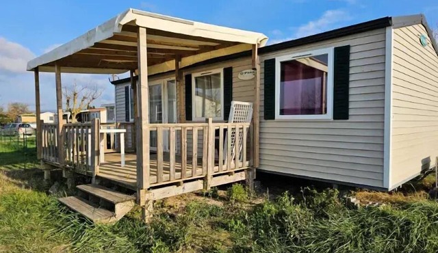 Mobil-home Aqua 4 rooms 6 persons Air-conditioned Terrace Semi-Covered + TV