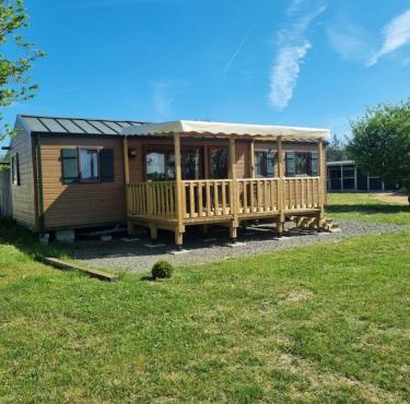 Mobil-home au sein d'une écurie