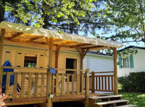 Mobil-home avec terrasse - 4 pers. - API-1-52-2140