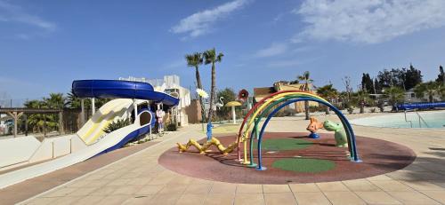 MOBIL HOME CAMPING LES SABLES DU MIDI