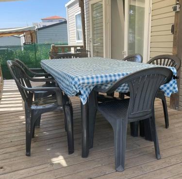 Mobil-home climatisé à Valras Plage dans le camping 4 étoiles les Sables du midi à 800m de la plage