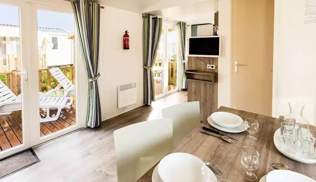 Mobil-home | Comfort | 2 Bedrooms | 4/6 persons | Raised terrace | A/C | TV