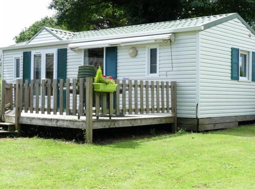 Mobil-home confortable avec terrasse à Bieuzy - API-1-52-1307