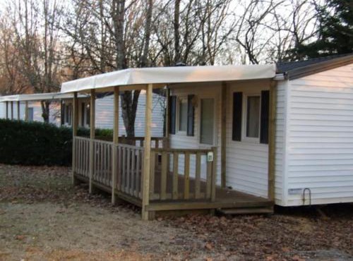 Mobil-home confortable avec terrasse à Limeuil - API-1-52-330
