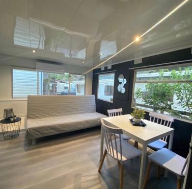 Mobil-home dans un camping calme et familial chez César
