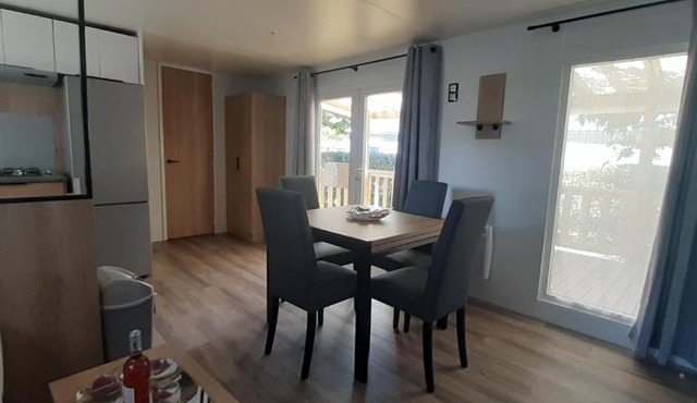 Mobil-home de charme dans les Landes, neuf, tout équipé