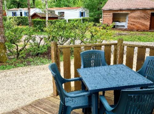 Mobil-home familial avec terrasse, 3 chambres pour 7 personnes - API-1-52-1562