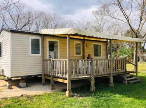 Mobil home avec terrasse pour 6 personnes - API-1-52-397