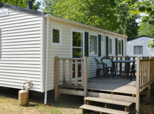 Mobil-home confortable avec terrasse pour 6 personnes - API-1-52-1246