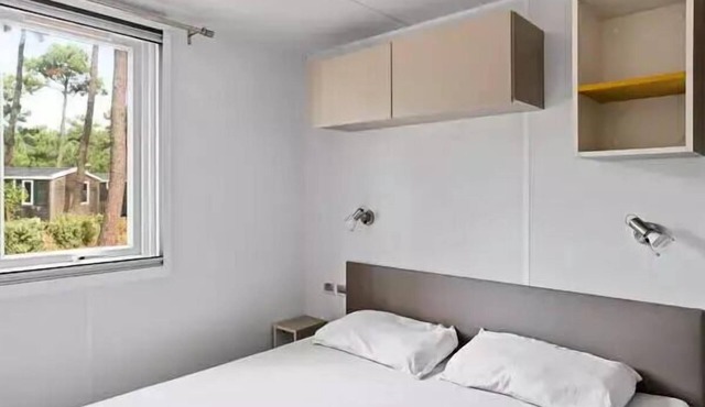 Mobil-home | Comfort | 2 Bedrooms | 4/6 persons | Raised terrace