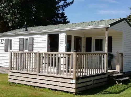 Mobil-home confortable avec terrasse à La Couarde - API-1-52-1305