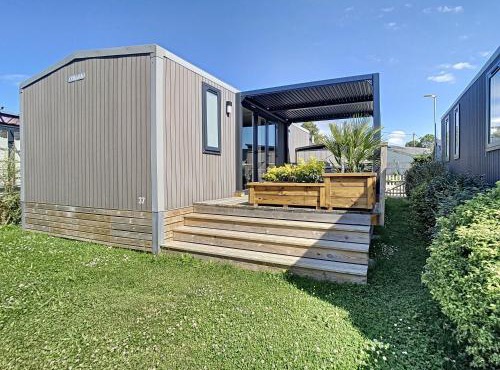 Mobil-home Grand Confort à Jullouville, plage à 200m, piscine chauffée, 6 pers., 3 ch., terrasse - FR-1-361A-5