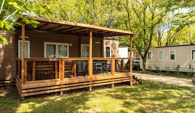 Mobil-home | Premium | 3 Bedrooms | 6 sleeps | Raised terrace | A/C | TV