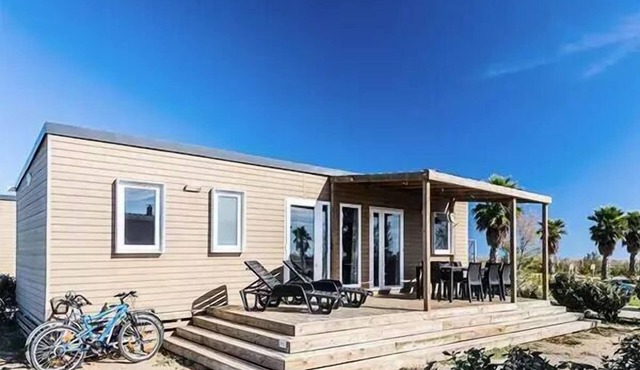 Mobil-home | Premium | 3 Bedrooms | 6 sleeps | Raised terrace | A/C | TV