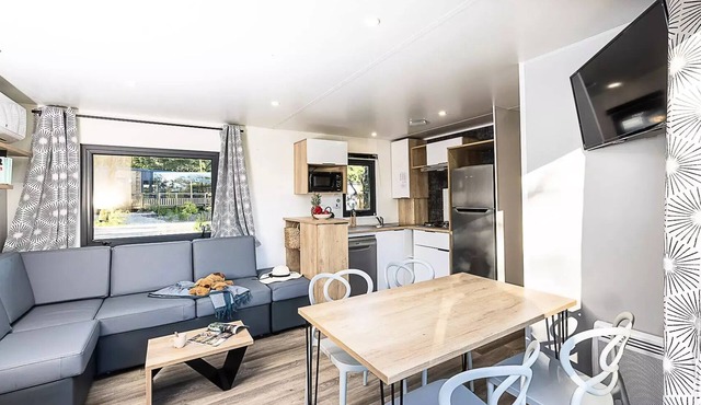 Mobil-home Premium Lacave - (3 bdrms) - TV - air conditioning - LV - 2 bathrooms 8 persons