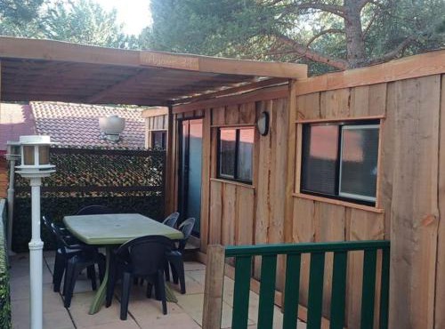 Mobil-home spacieux avec terrasse - 6 personnes - API-1-52-676