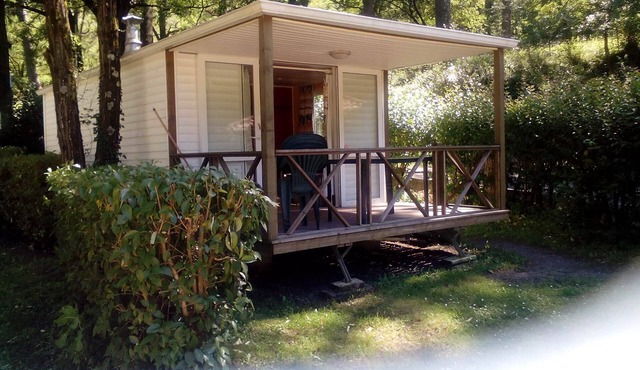 Mobile home with integrated terrace