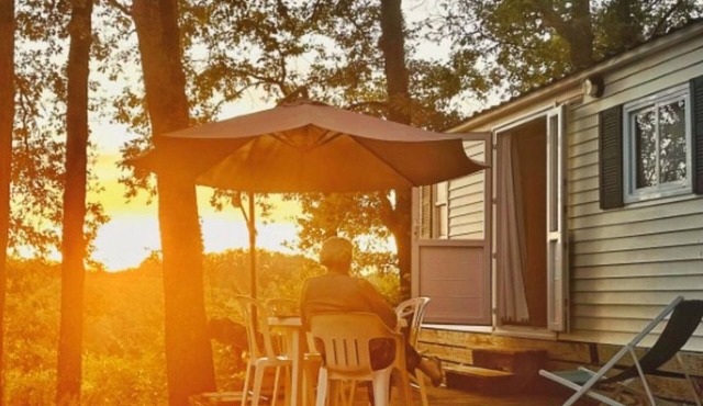 Mobile home 24m² with terrace for 4 people