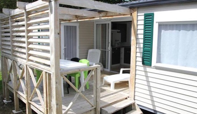 Mobile home for 4 people with terrace