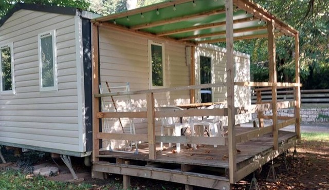 Mobile home 25m² with terrace in Meyrueis