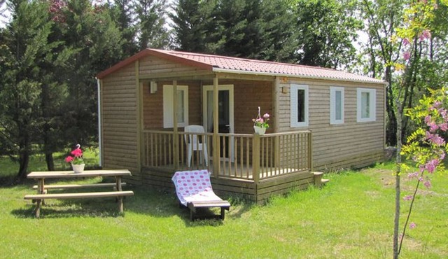 Mobile Home 34m² with Terrace for 6 in Dévillac