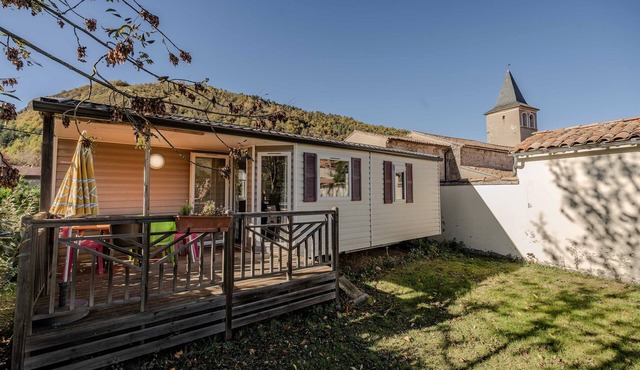 Mobile Home '6 Personnes' with Private Terrace, Private Garden and Wi-Fi