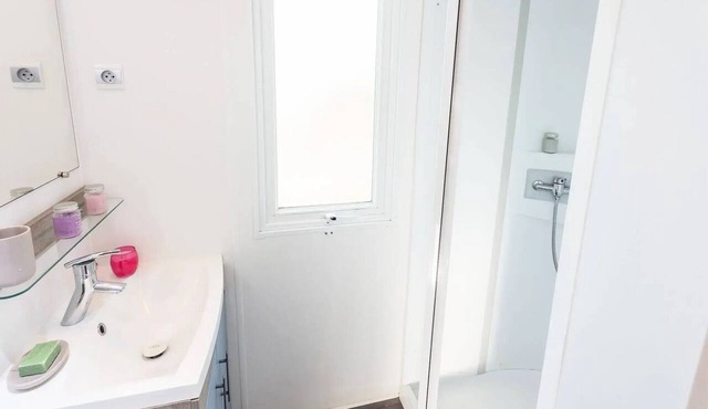 Mobile Home | Comfort | 3 Bedrooms | Sleeps 6 | Lounge Terrace | A/C