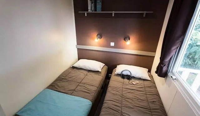 Mobile-home | Comfort | 3 Bedrooms | 6 sleeps | Raised terrace