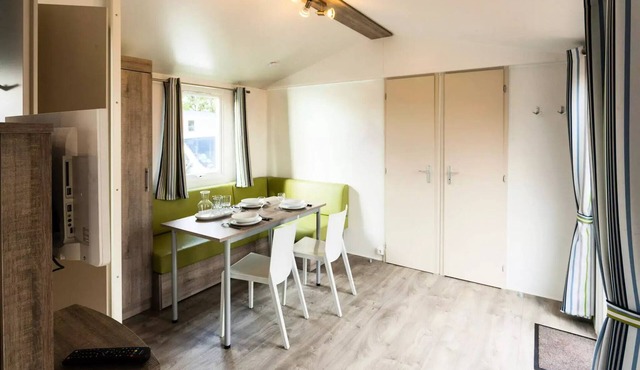 Mobile-home | Comfort | 3 Bedrooms | 6 sleeps | Raised terrace | TV