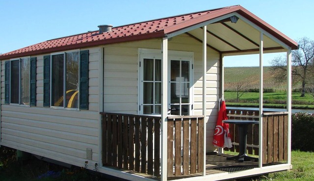 Mobile home for 2 with terrace
