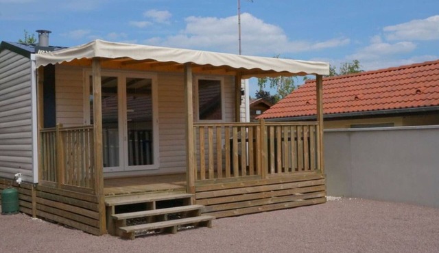 Mobile home for 3 with terrace in Radonvilliers