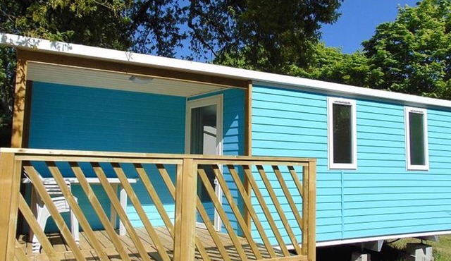 Mobile home for 4 with terrace