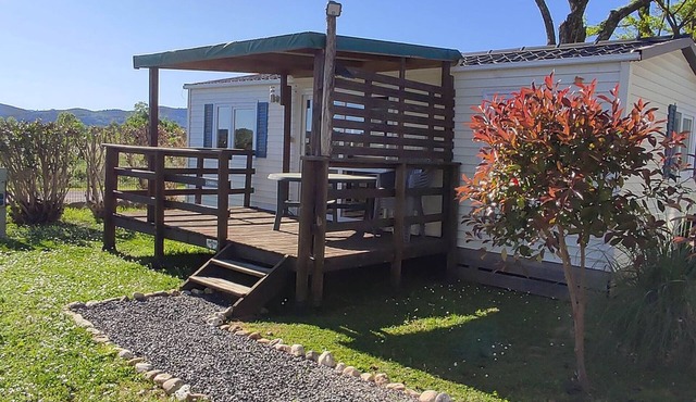Mobile home for 4 with terrace in Anduze