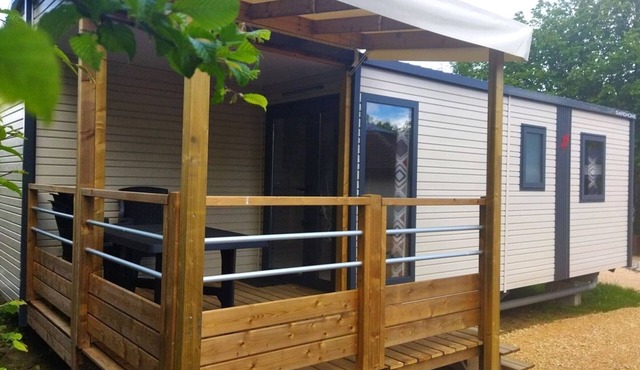 Mobile home for 6 with terrace