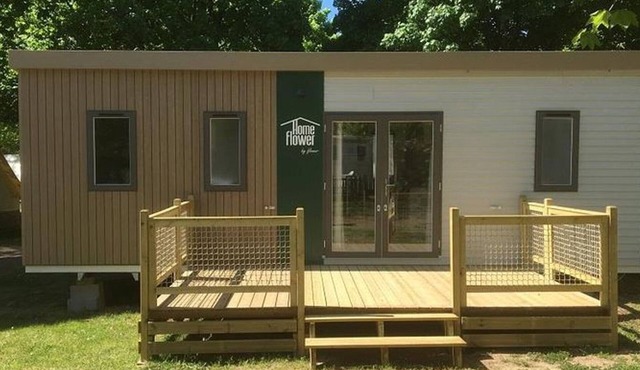 Mobile home for 6 with terrace in Avrillé