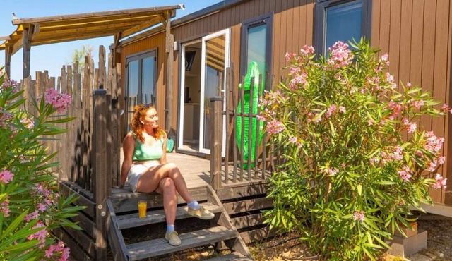 Mobile home for 8 guests, pets welcome