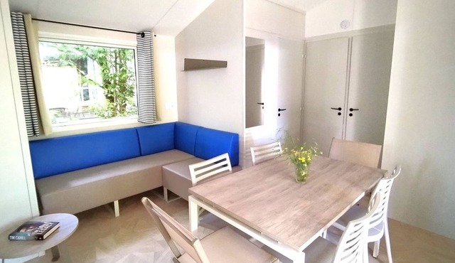 Mobile home with TV, pets allowed - 6 guests