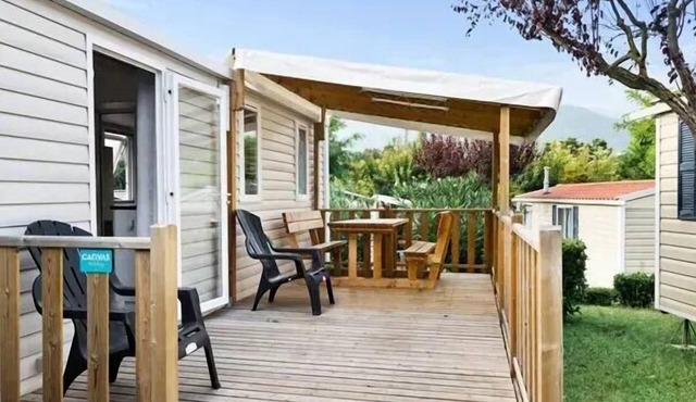 Mobile-home | Comfort | 2 Bedrooms | Sleeps 4 | Raised terrace | A/C