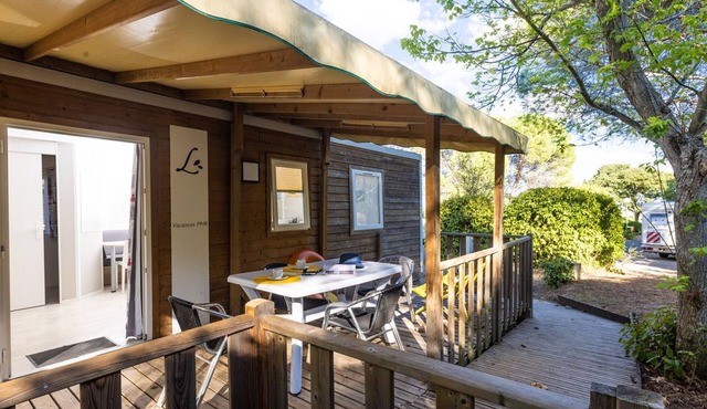 Mobile home AC, pets welcome - 4 guests