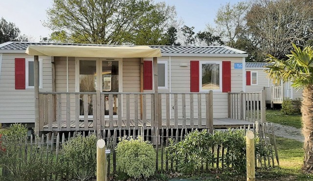 Mobile home with terrace in La Bernerie-en-Retz