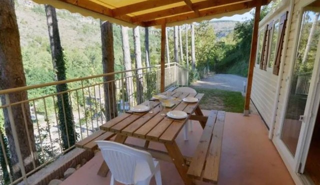 Mobile Home with Terrace - 3 Bedrooms, Sleeps 6