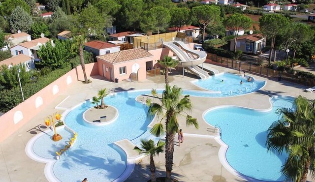 Mobile home in Bessan with communal pool
