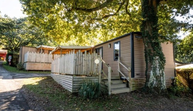 Mobile Home in Espelette - 2 Bedrooms, Terrace, BBQ