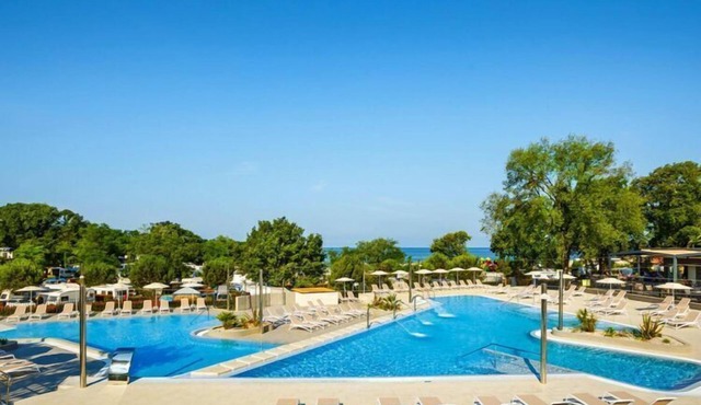 Mobile home in Novigrad with terrace